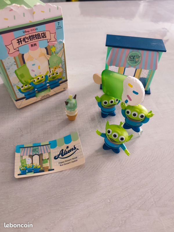 Lot Aliens Ice Cream Shop Disney Pixar MINISO Happy Dessert Street (image 2)
