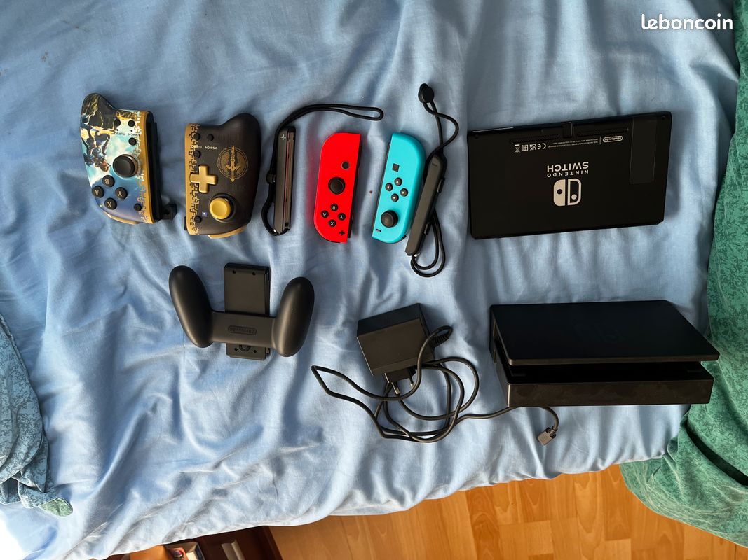 Nintendo Switch avec manette taille réel (image 5)