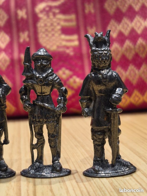 Lot figurines et objets en étain - Collection