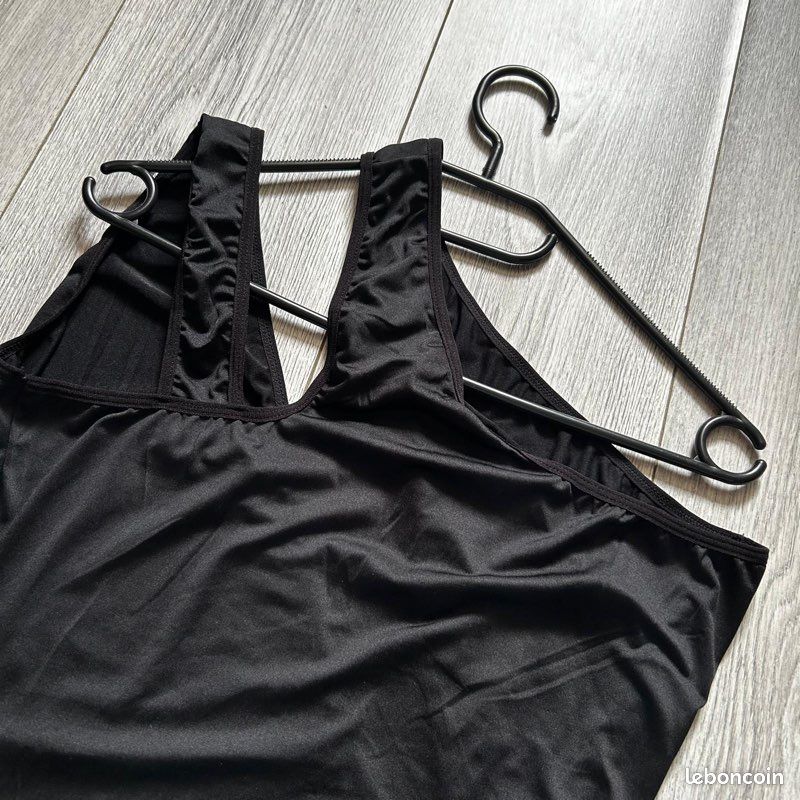 Robe croisé noir (image 2)