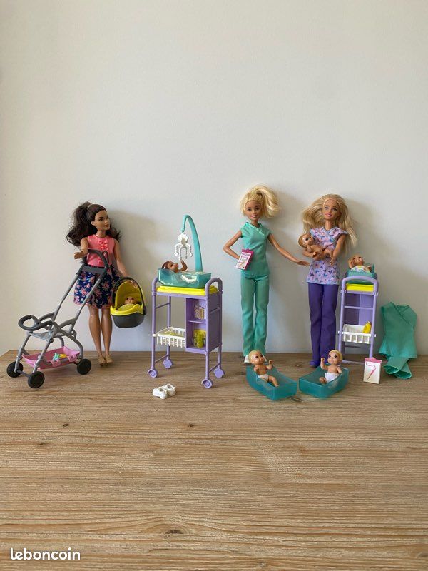 Barbie infirmière bébés (image 1)