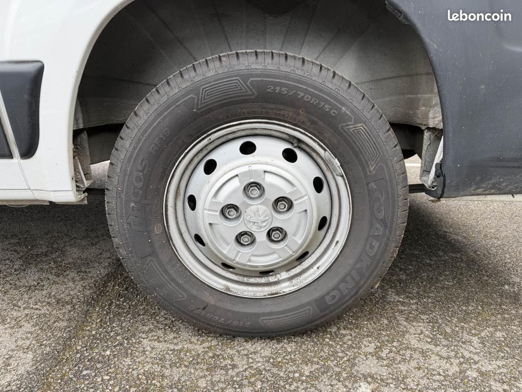 PEUGEOT BOXER Premium L1H1 2.2 BlueHDi - 120 CV 13542 HT (image 20)