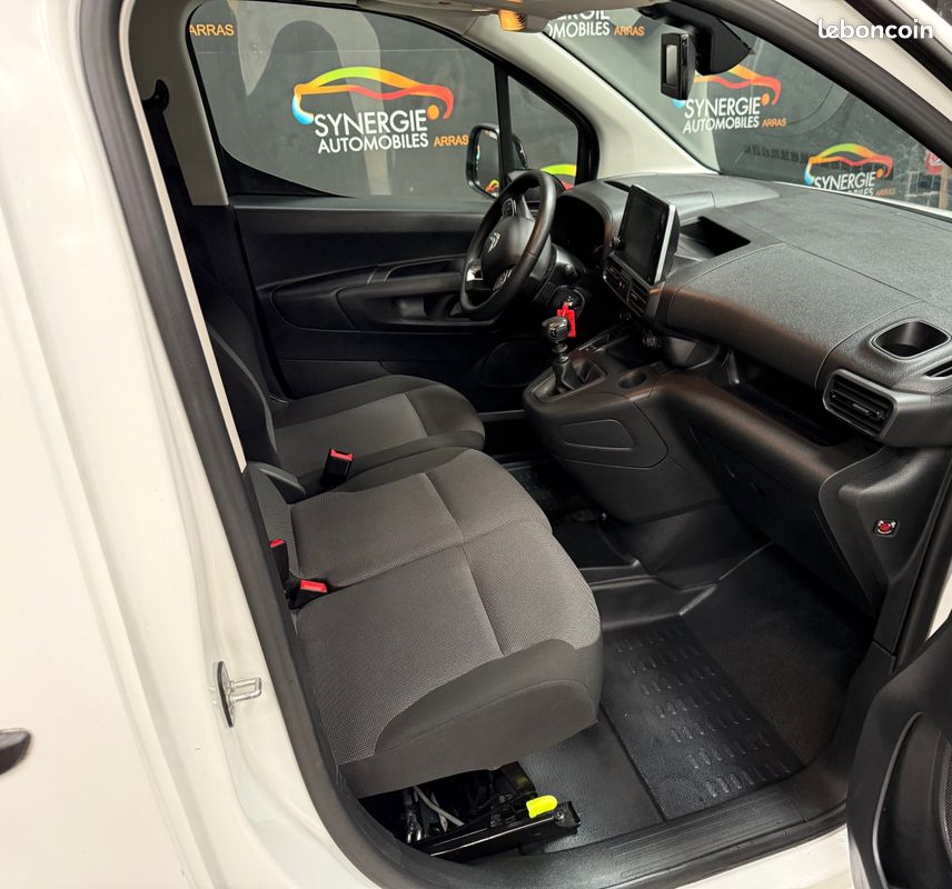 Berlingo xl hdi 100 ch driver 50.973 km 13.825 ht (16.590 ttc) (image 3)