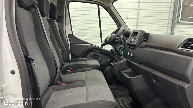 Renault Master Véhicule utilitaire ou Société F3500 L2H2 2.3 Blue dCi 135ch Confort Euro6E (image 10)