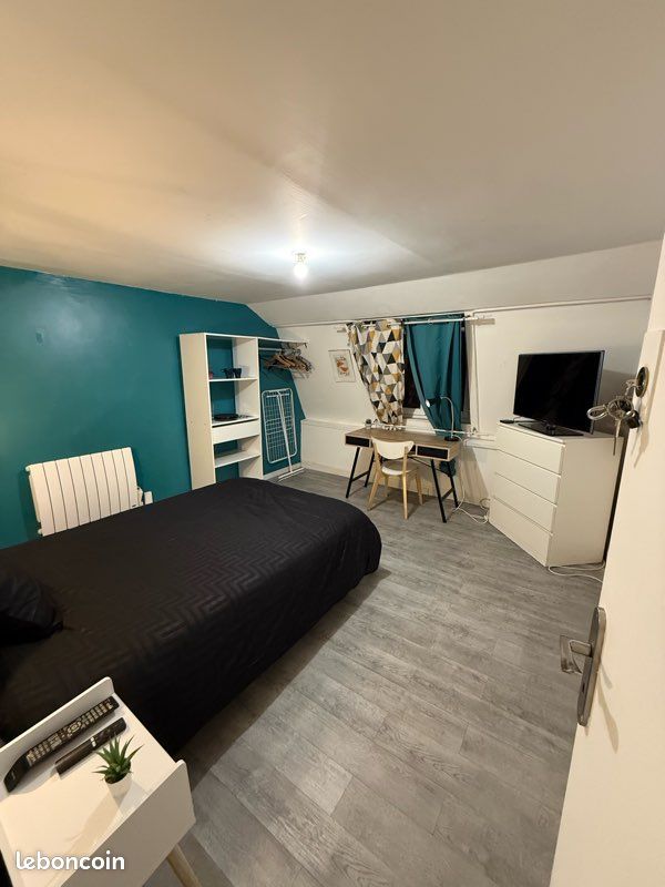 Colocation Roubaix – Grande chambre 15m² avec DOUCHE PRIVATIVE 🚿 (Tout inclus) (image 1)