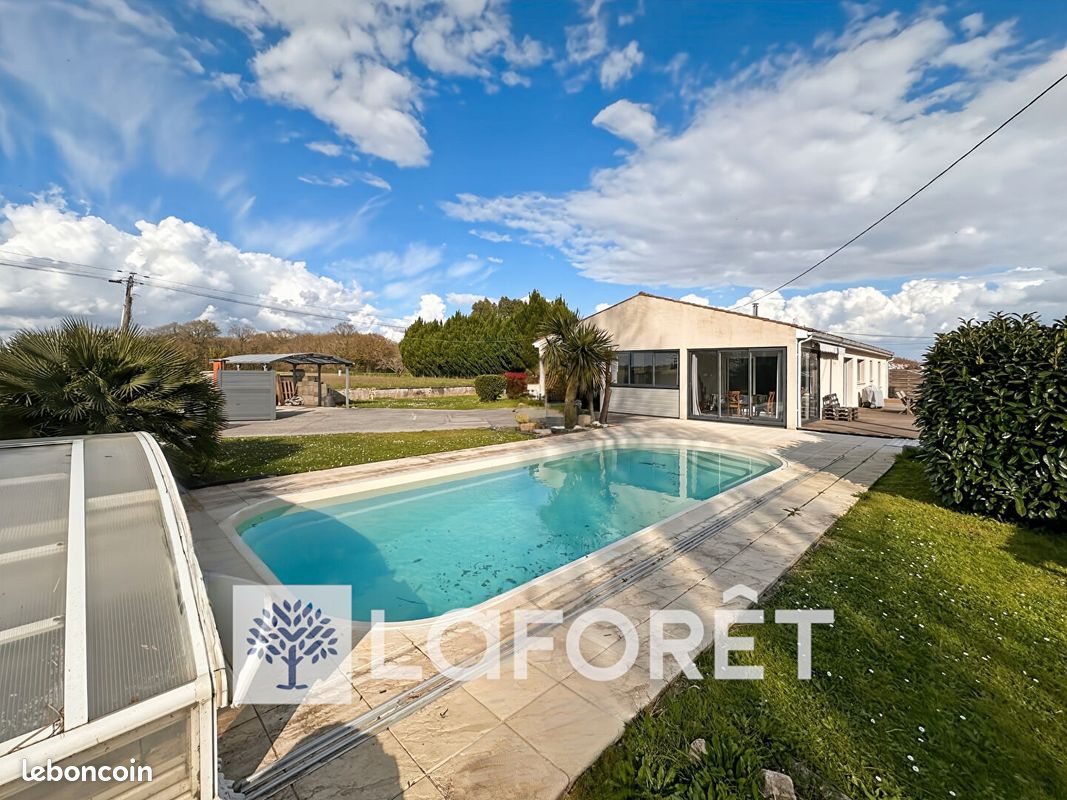 Maison 5 pièces 142 m² · à Gémozac · 142 m² · 319 700 €