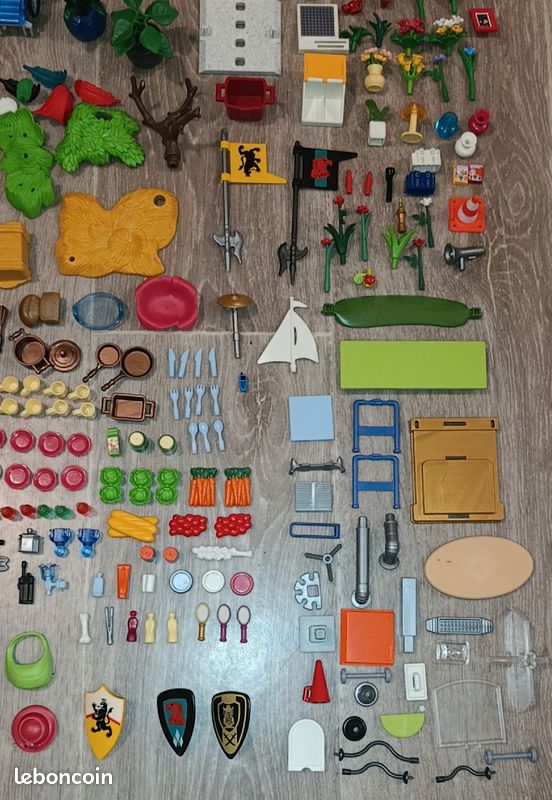 Lot De Pièces Playmobil Pour Le Thème Pirates Et Vikings (réf. 3570) - Occasion, Bon état