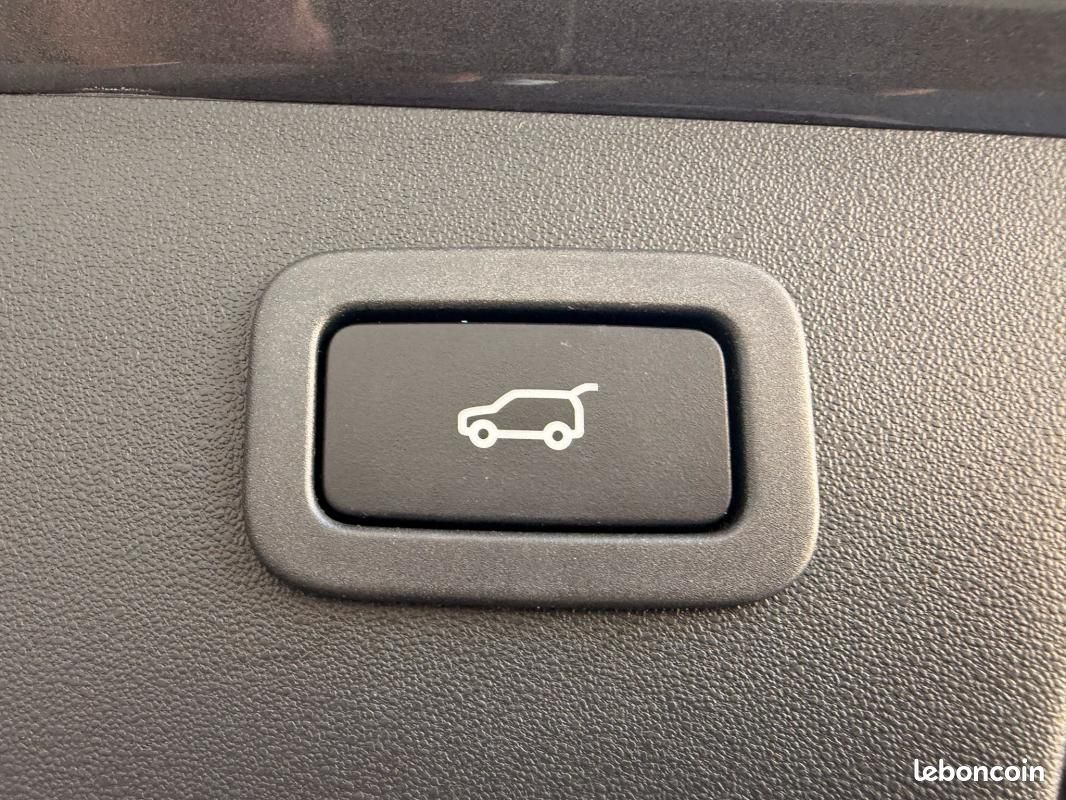 Jaguar E-PACE 2.0D - 180CH R-DYNAMIC S (image 15)