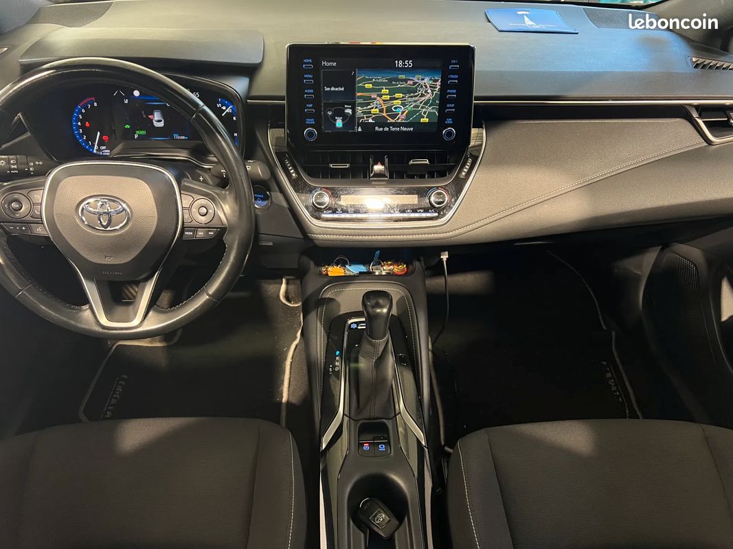 TOYOTA Corolla Touring Sport 2.0 Hybrid 184ch Design - TOIT OUVRANT - ENTRETIEN COMPLET TOYOTA (image 11)