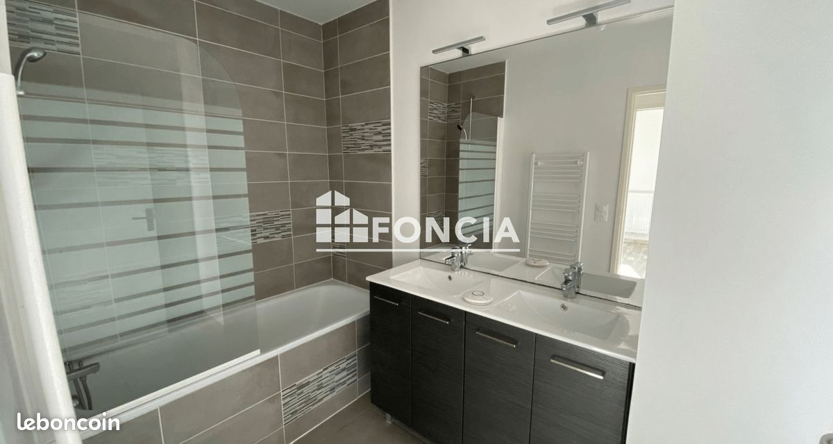 Maison 4 pièces 80 m² · à Bassens · 80 m² · 956 €/mois