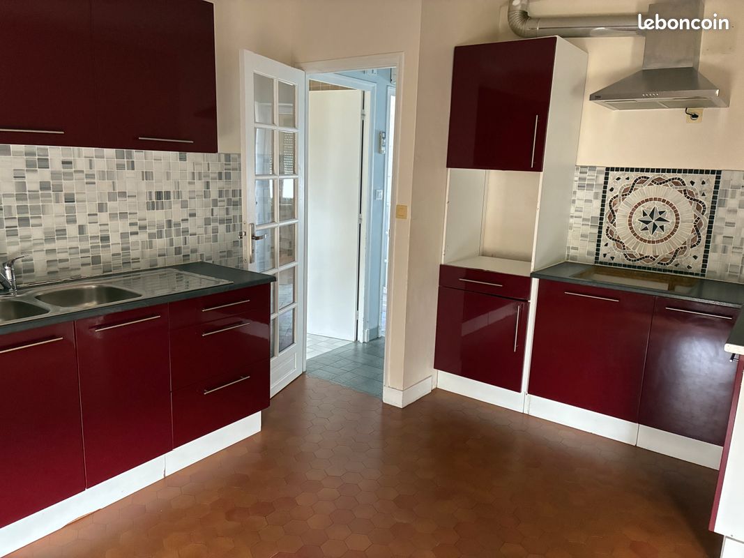 Appartement 5 pièces 94 m² · à Romorantin-Lanthenay · 94 m² · 600 €/mois