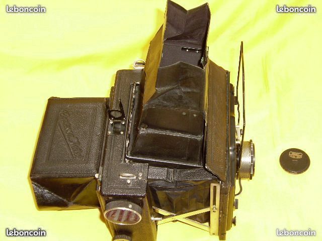 Appareil photo allemand du début des années 1900 de marque CONTESSA NETTEL - Collection