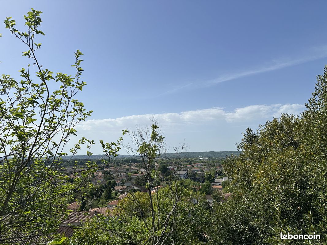 Maison 6 pièces 105 m² · à Bon-Encontre · 105 m² · 133 750 €