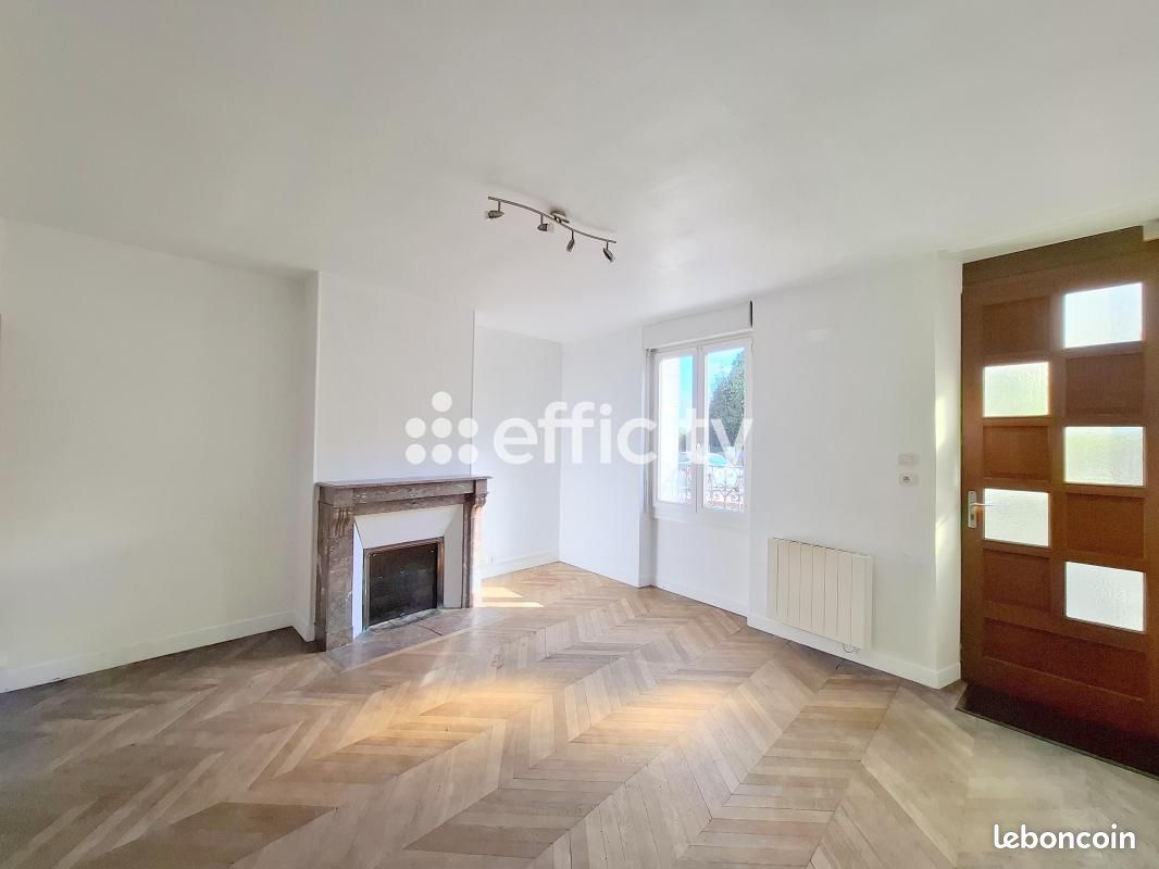 Maison 3 pièces 84 m² · à Sablons sur Huisne · 84 m² · 68 500 €