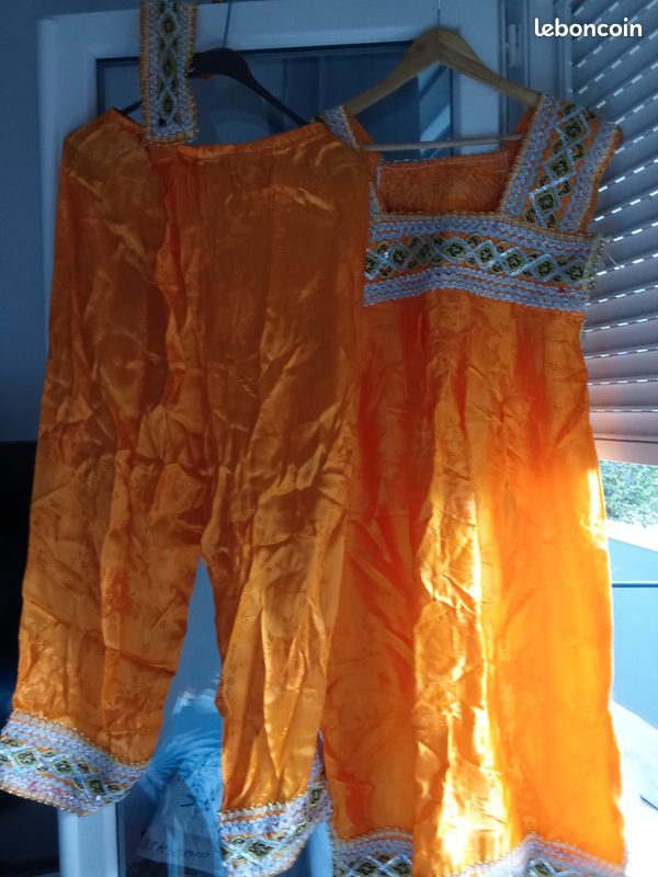 Ensemble kabyle (image 1)