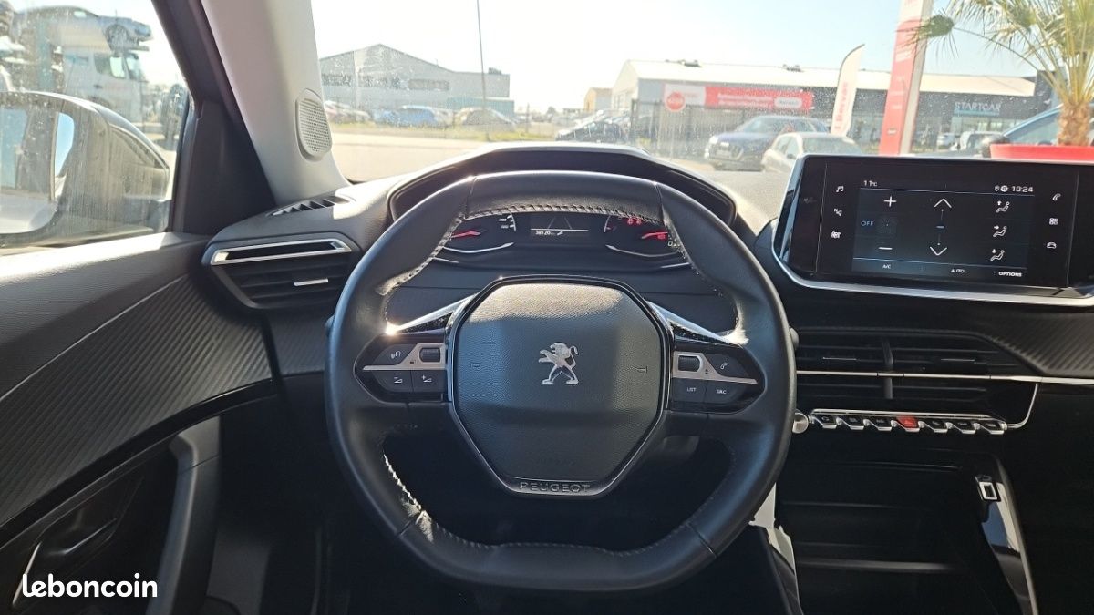 Peugeot 2008 PURETECH 130 SS BVM6 STYLE (image 15)