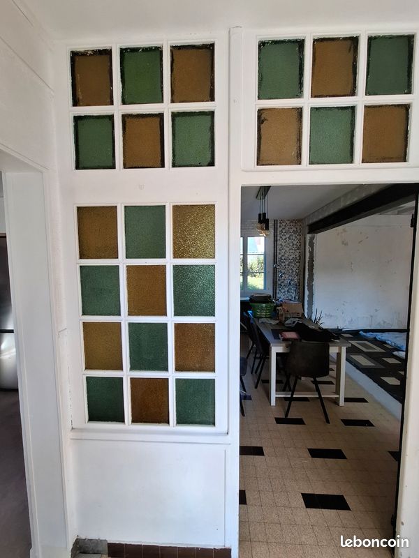 Verriere bois à carreaux cathédrales vert et ambre (image 1)