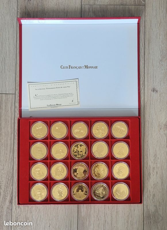 Coffret complet 20 médailles dorées Or fin 24 cts - Événements forts (image 1)