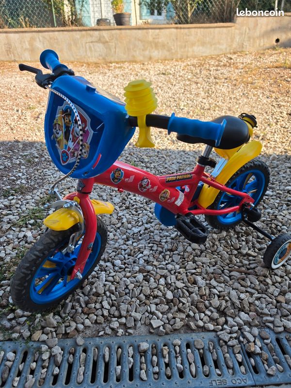 Vélo Enfant Paw Patrol 10 Pouces – Roues Stabilisatrices, Sans Freins, Pour Les 2/4 Ans, Dino Bikes