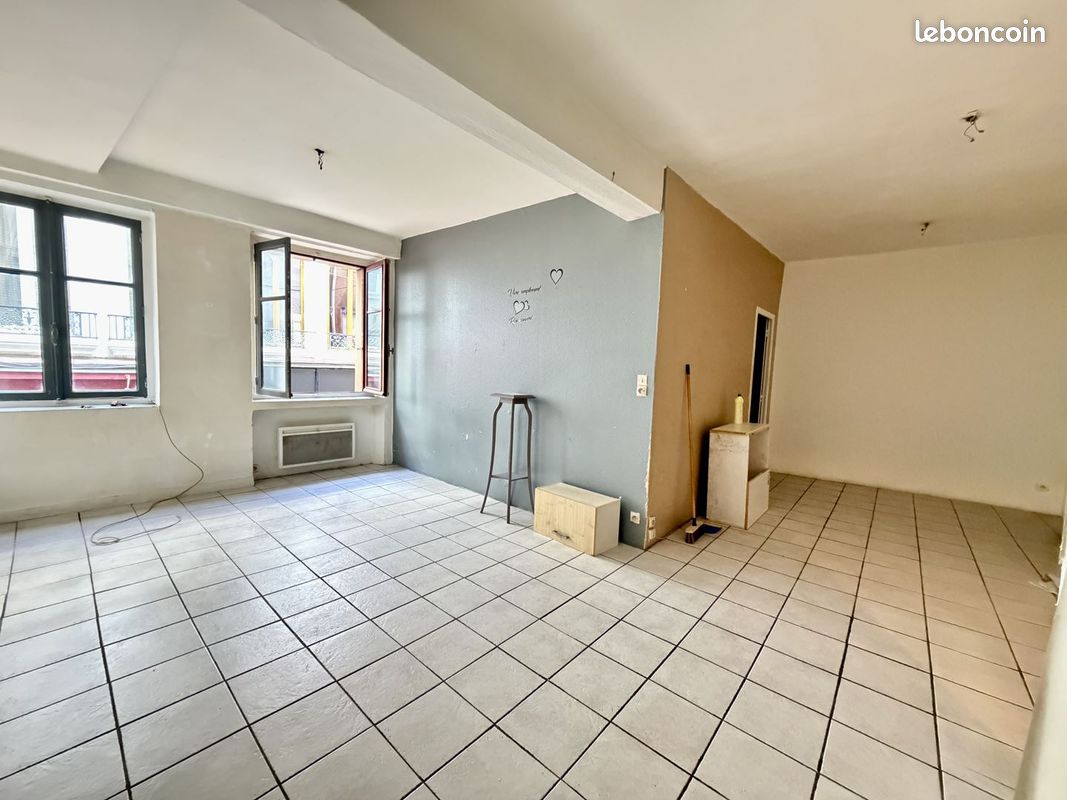 Appartement 3 pièces 65 m² · à Saint-Étienne · 65 m² · 50 000 €
