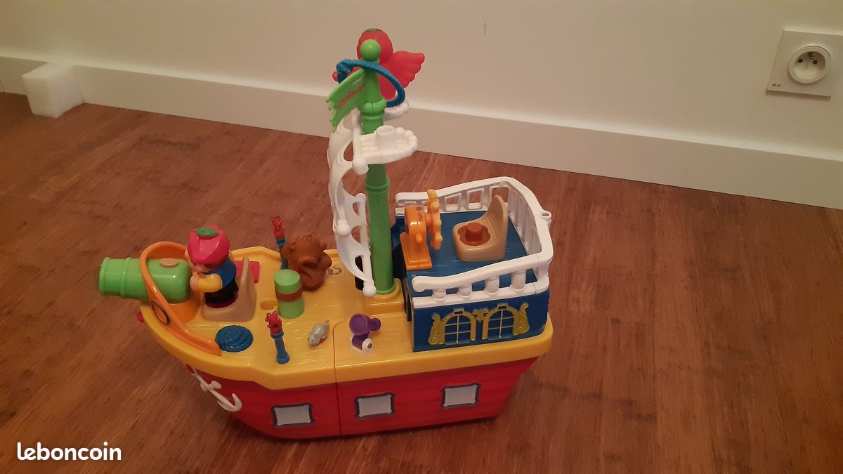 Promo Bateau De Pirate En Bois chez Auchan