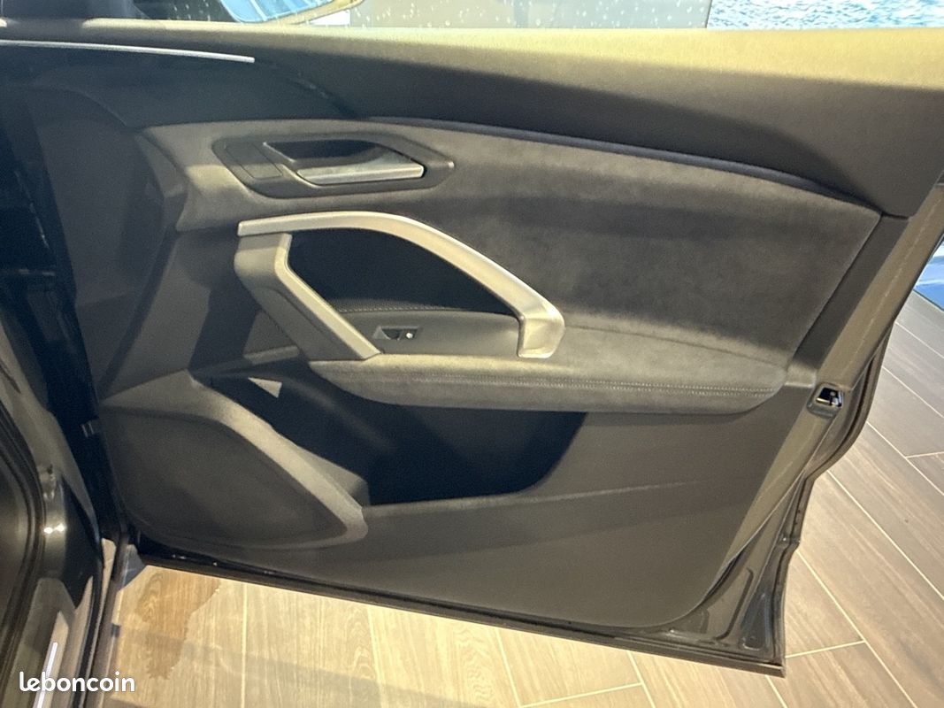 AUDI Q5 TFSI 204 ch Hybride S tronic 7 Quattro S line (image 26)