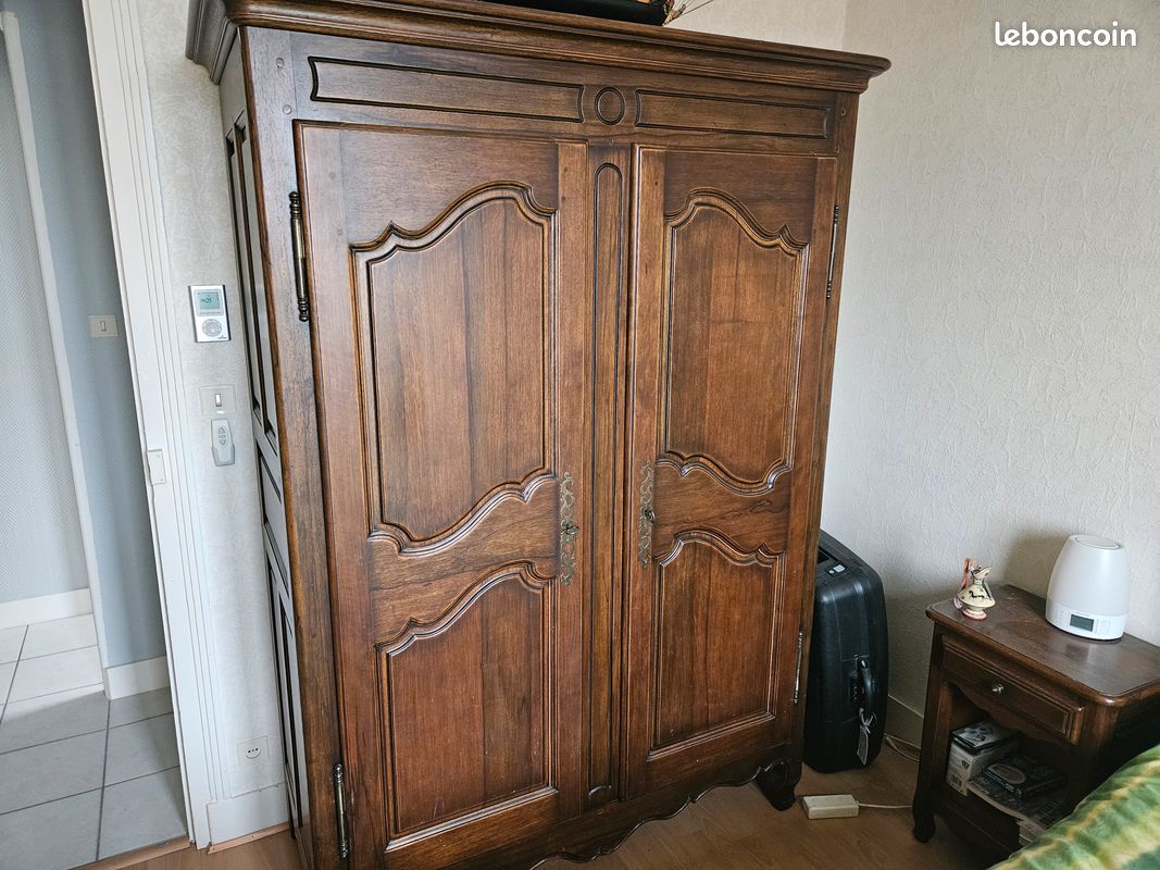 Chambre avec lit (image 1)