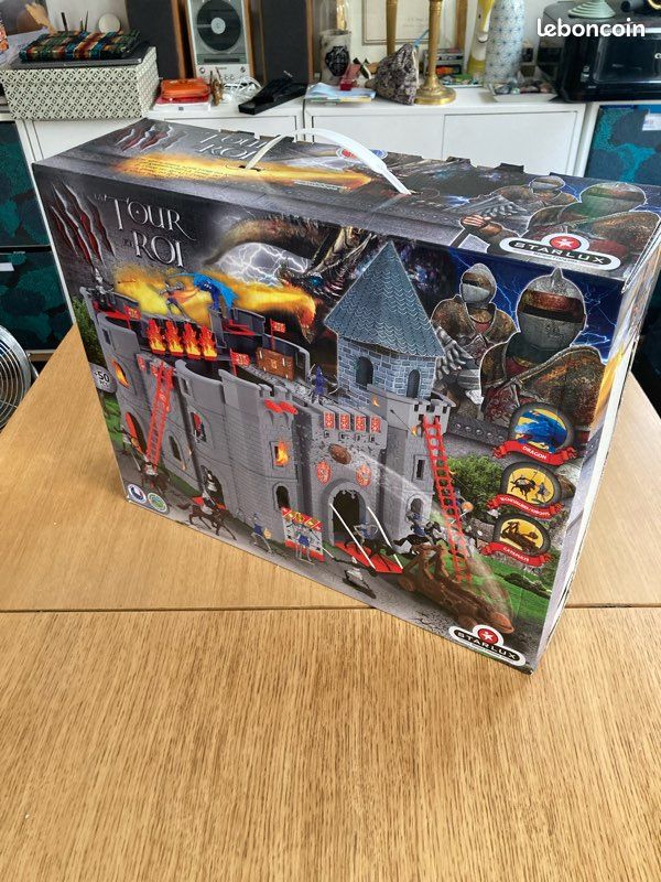 Château Fort Enfant Vintage Starlux En Carton - À Rénover