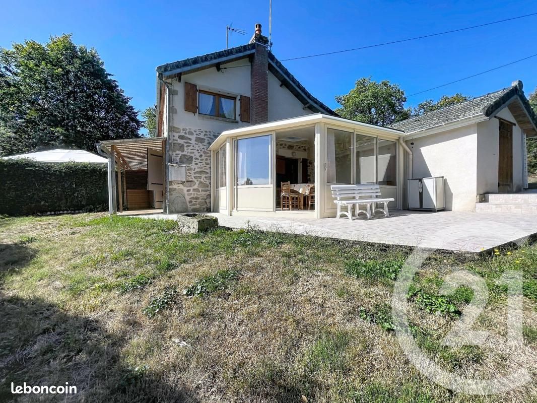 Maison 2 pièces 92 m² · à Ahun · 92 m² · 55 000 €