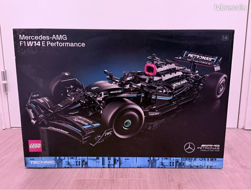 Lego 42171 mercedes amg (image 1)