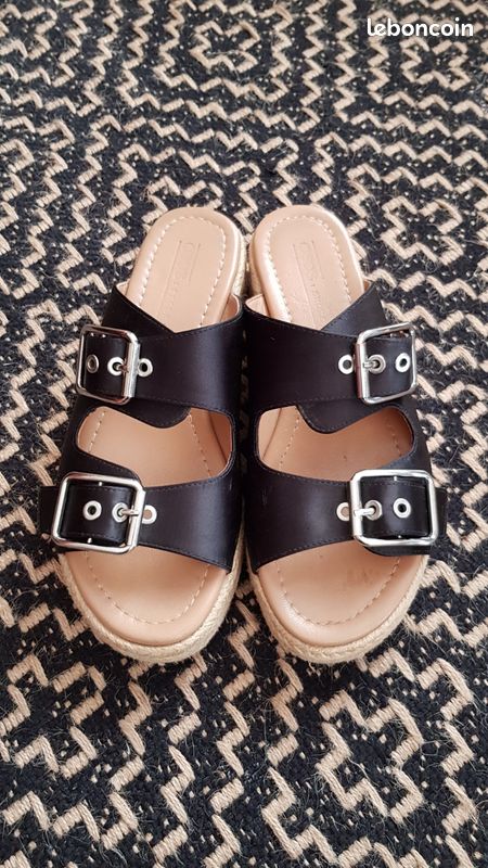 Mules compensées en satin noir avec semelles en corde façon espadrilles (image 11)