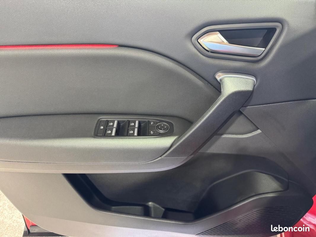 Renault Captur TCe 90 Techno (image 11)