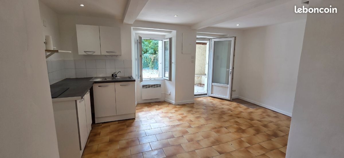 Appartement 2 pièces 30 m² · à Ollioules · 30 m² · 600 €/mois