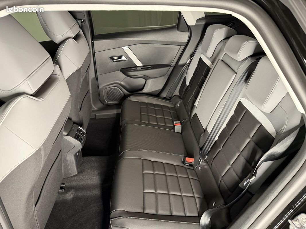 CITROEN C4 III (2) 1.2 HYBRIDE 145 MAX e-DCS6 PACK HIVER TOIT OUVRANT (image 26)
