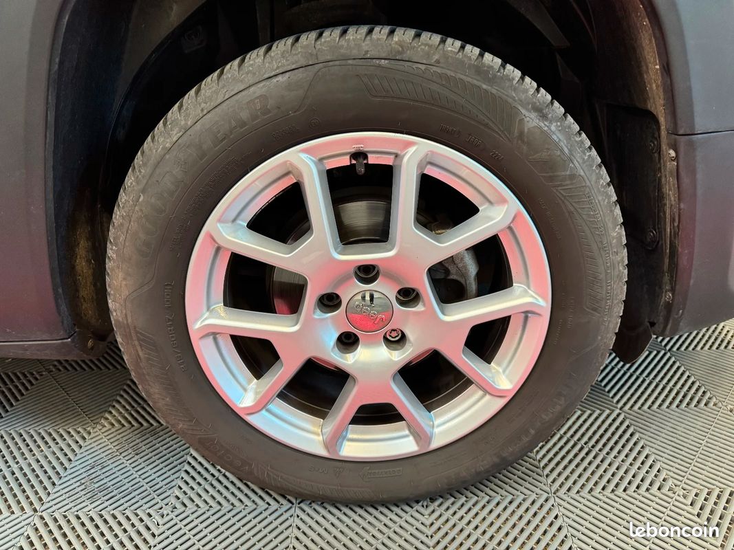 JEEP RENEGADE 1.6 l MultiJet 120 ch BVM6 Limited (image 8)