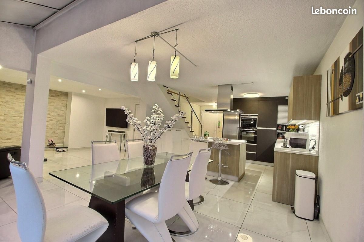 Maison 5 pièces 120 m² · à Douvaine · 120 m² · 620 000 €
