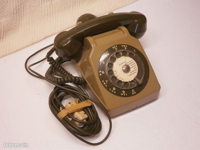 Téléphone cadran beige vintage | Selency