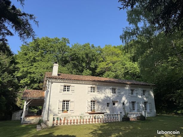 Maison 7 pièces 210 m²