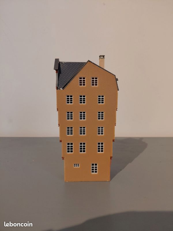 Maquette immeuble de ville ho (image 2)