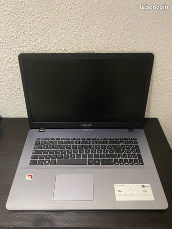 Ordinateur portable Asus VivoBook 17 R702QA / AMD A12-9720 / RAM DDR4 8 Go / SSD 1