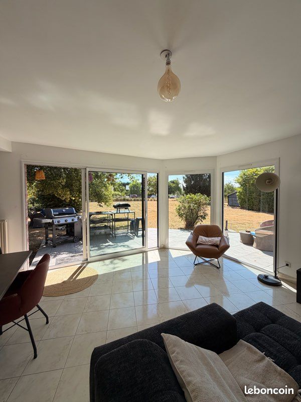 Maison 7 pièces 120 m² · à Coutiches · 120 m² · 2 200 €/mois