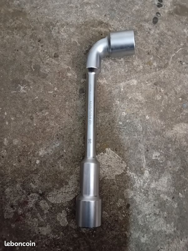 Clé à pipe 30mm Ribimex – Équipement atelier moto