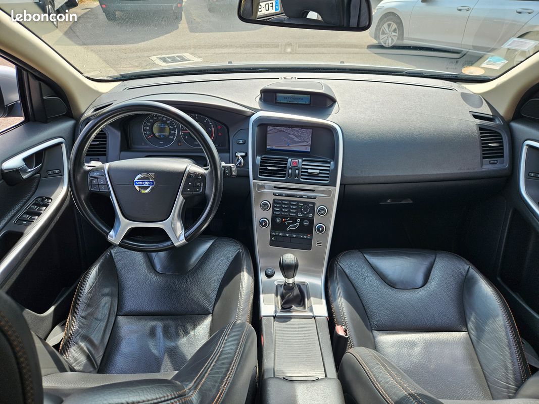 Volvo xc60 2.4d 175 cv momentum 2010 185000 kms (image 3)