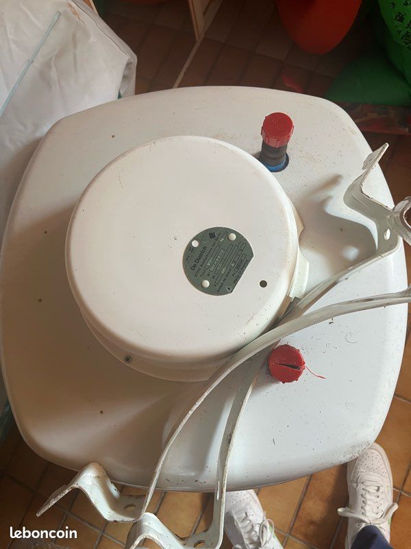 Ballon eau chaude DeDietrich 75 L neuf (image 1)