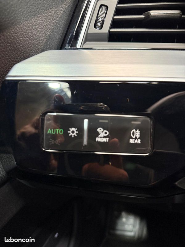AUDI E-TRON 55 114KWH QUATTRO S LINE SIÈGES ÉLECTRIQUES CHAUFFANTS RÉGULATEUR ADAPTATIF CAMÉRa 360 (image 17)
