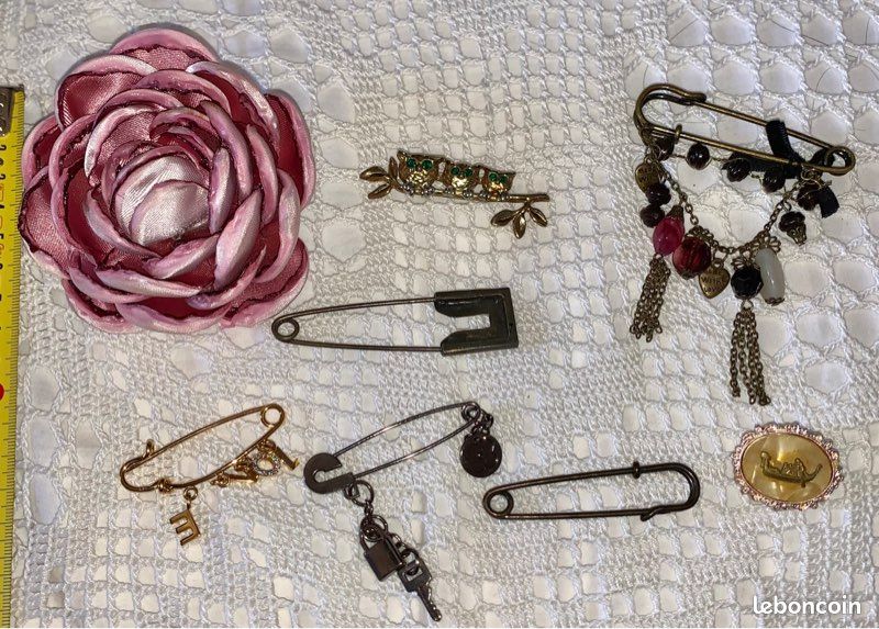 Lot de broches diverses (image 2)