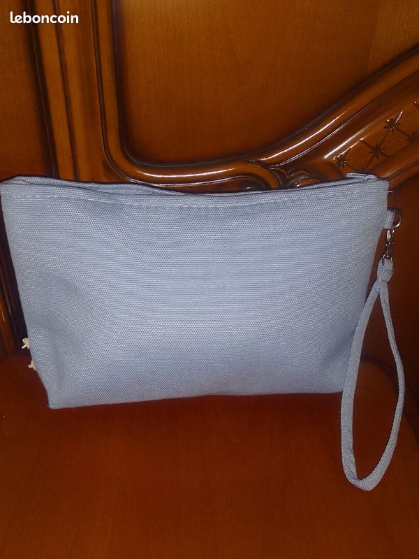 Trousse à maquillage (image 2)