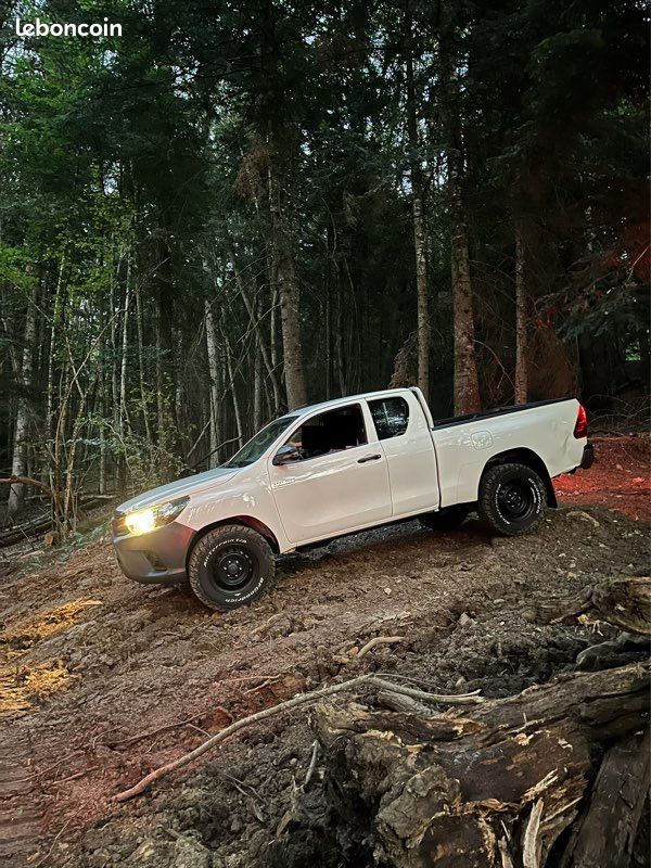 Toyota Hilux MY2020 Xtracab BVM (image 2)