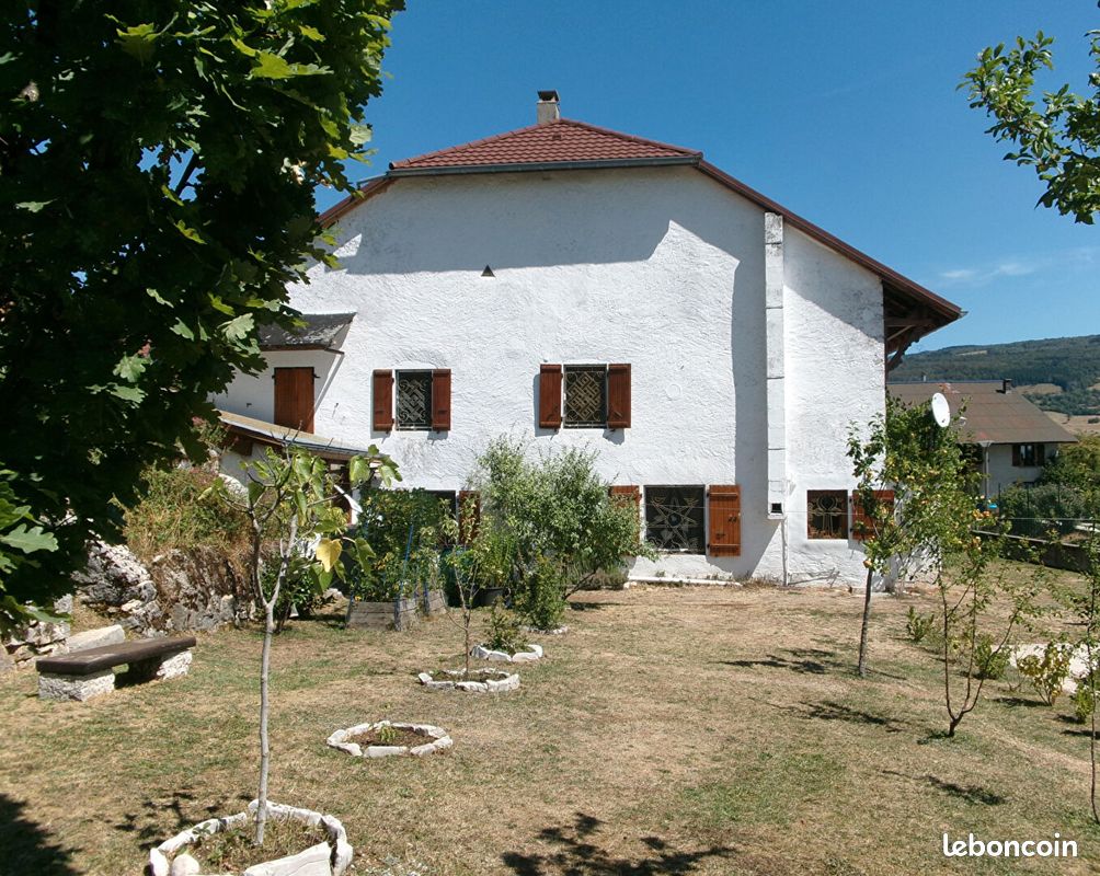 Maison 5 pièces 207 m² · à Haut Valromey · 207 m² · 397 000 €