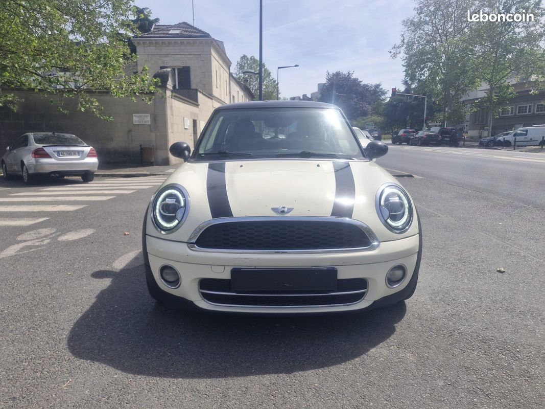 MINI HATCH R56 1.6 D - 110 Cooper (image 2)